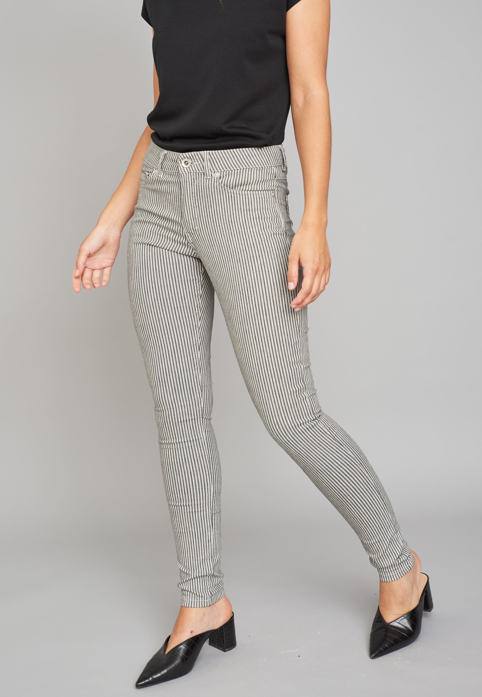 ECHTE Bless Trousers Trousers 05002 Black Stripe