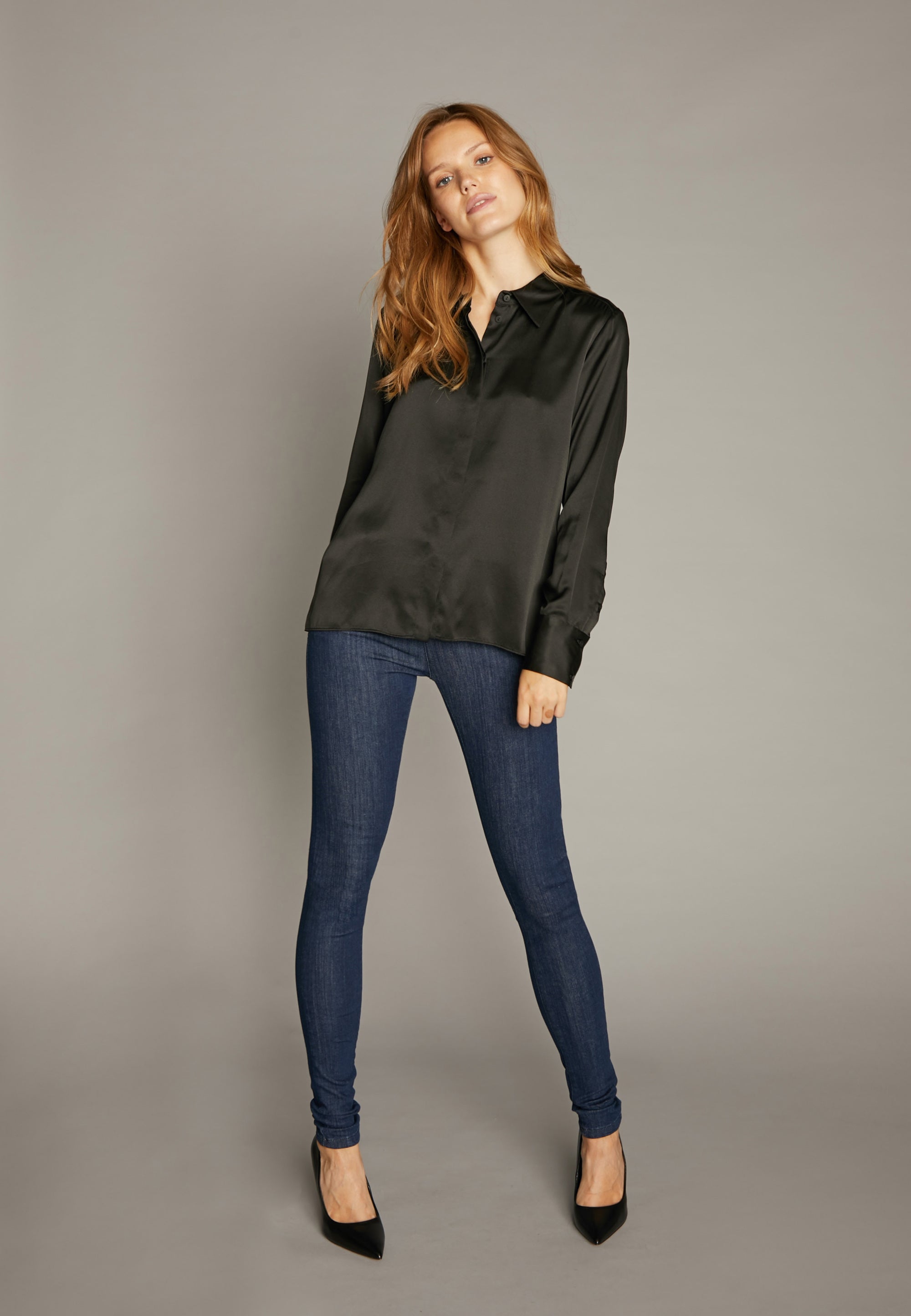 ECHTE Classic shirt Shirts 01000 Black