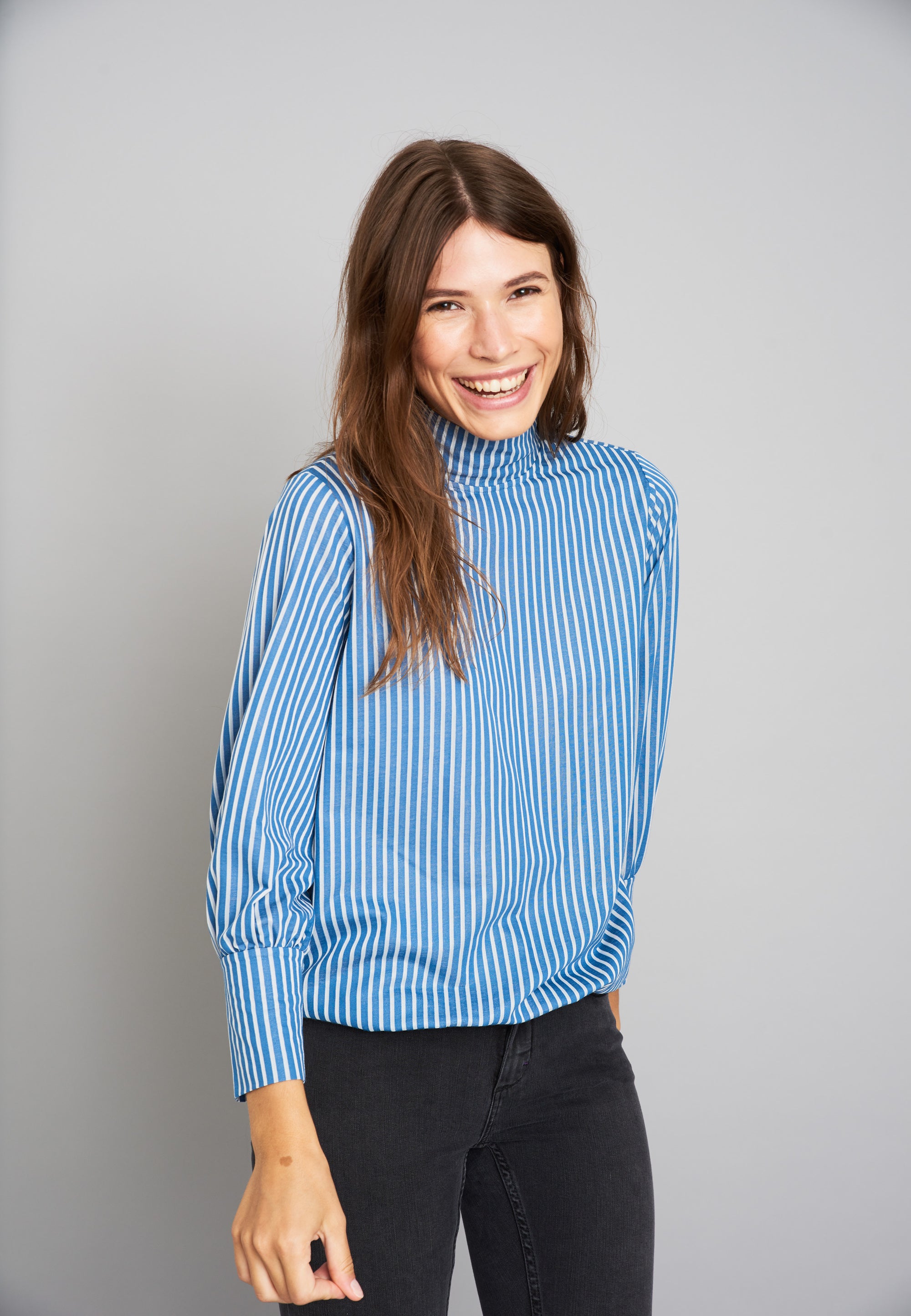 ECHTE Divine Blouse T-Shirts 07009 Dark Blue Stripe