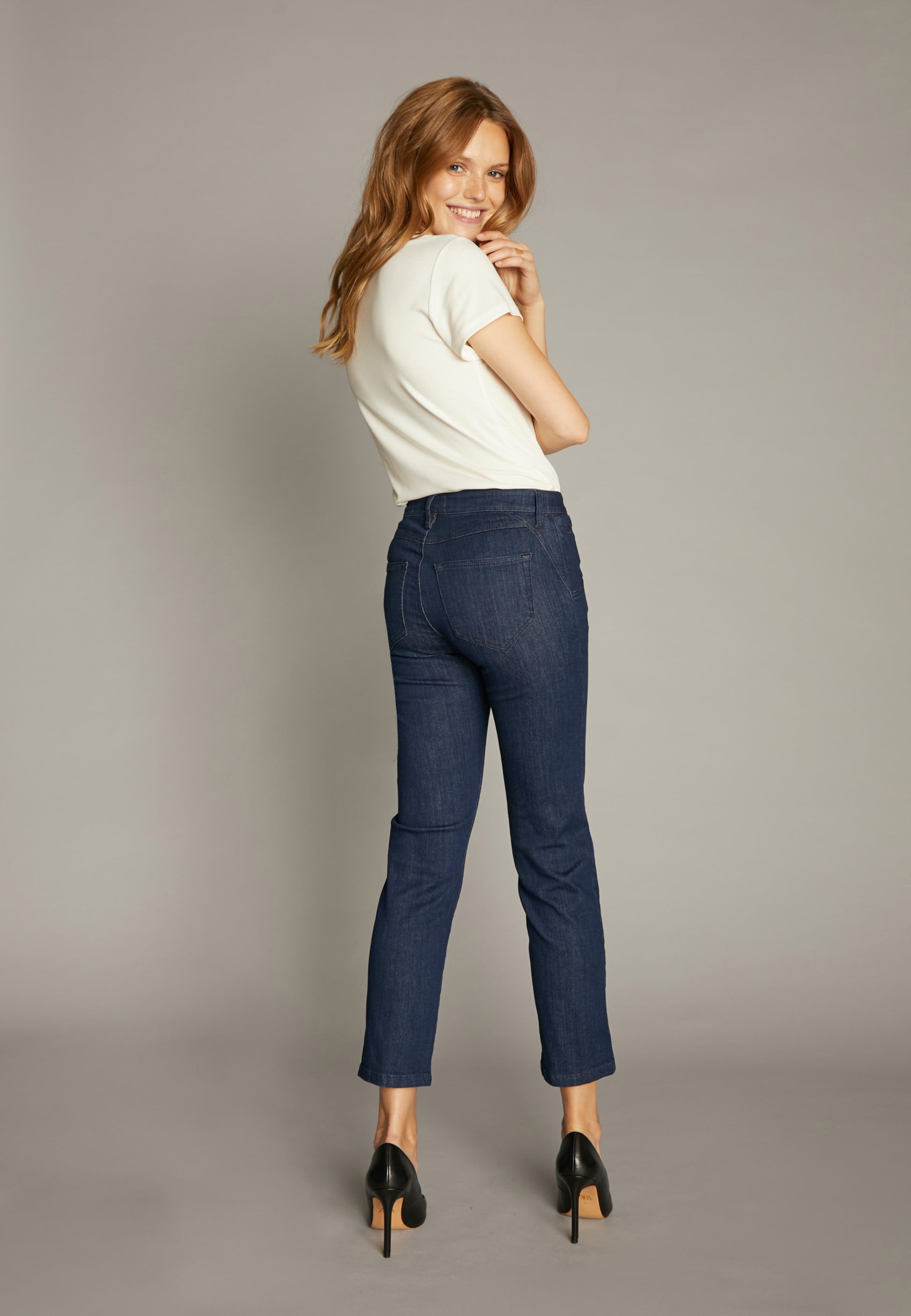 ECHTE Classic Jeans, Cropped Trousers 03022 Navy