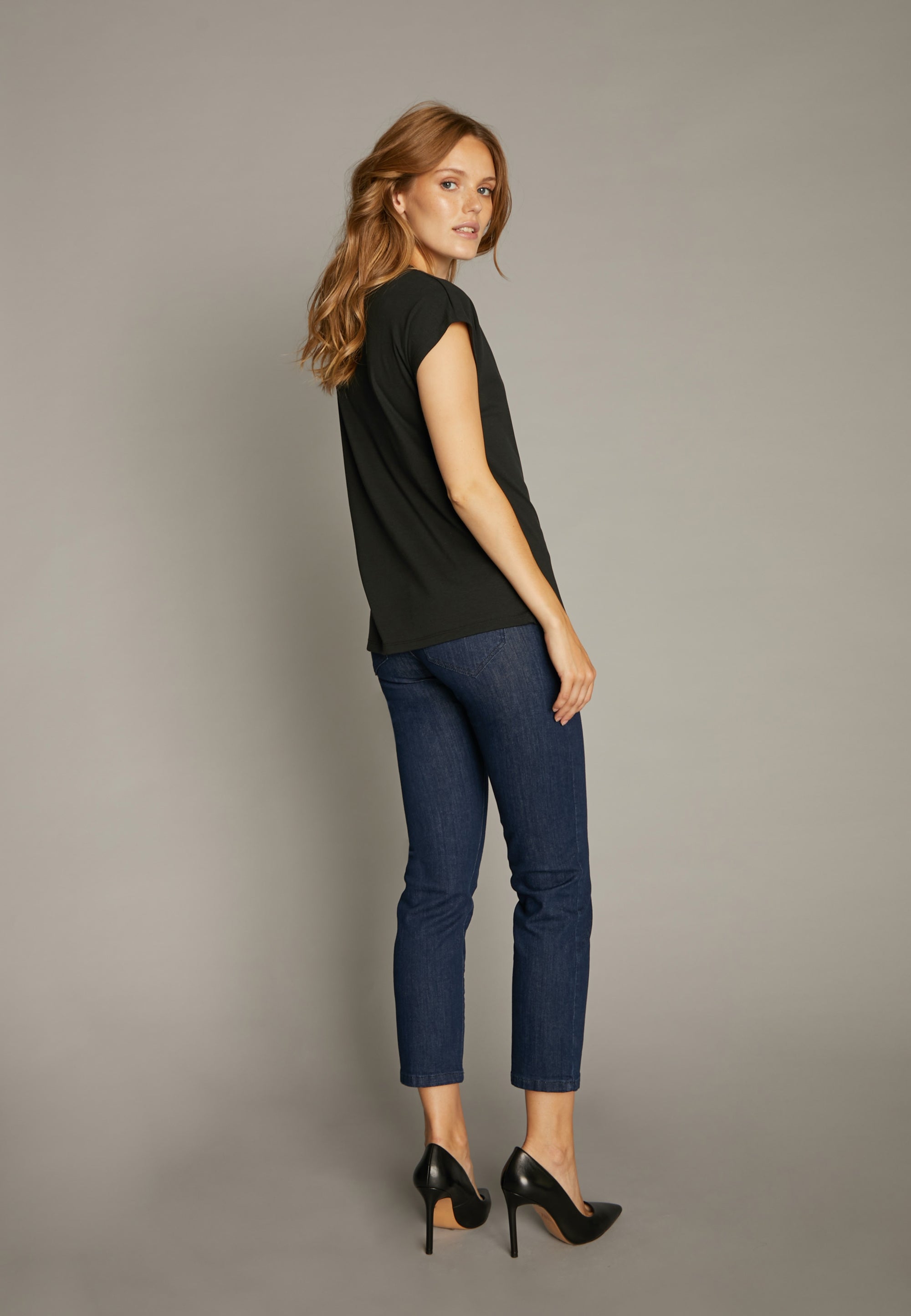 ECHTE Harmony Chain T-shirt T-Shirts 01000 Black