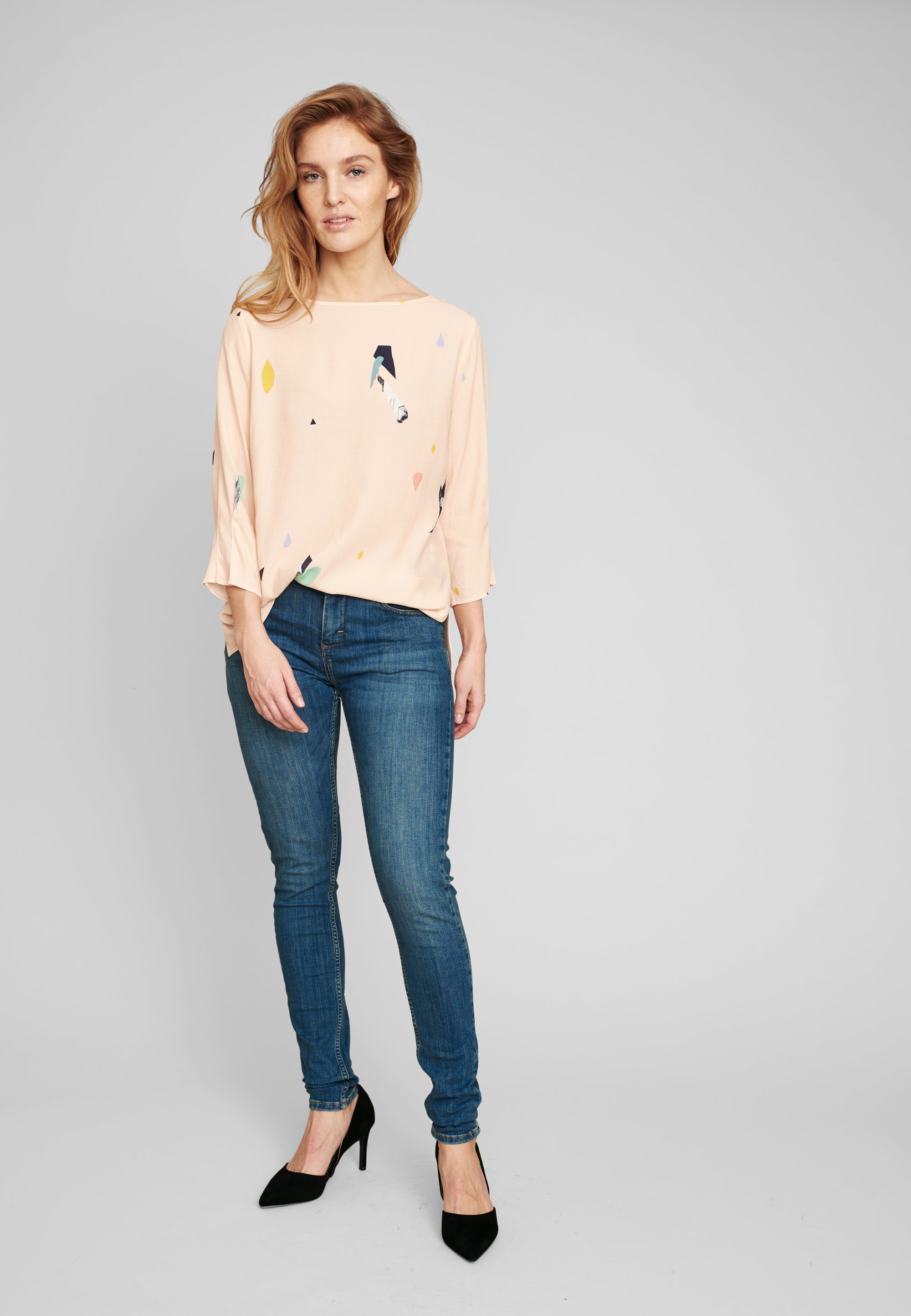 ECHTE Linda crop, Regular Shirts Shirts 05003 Peach Art