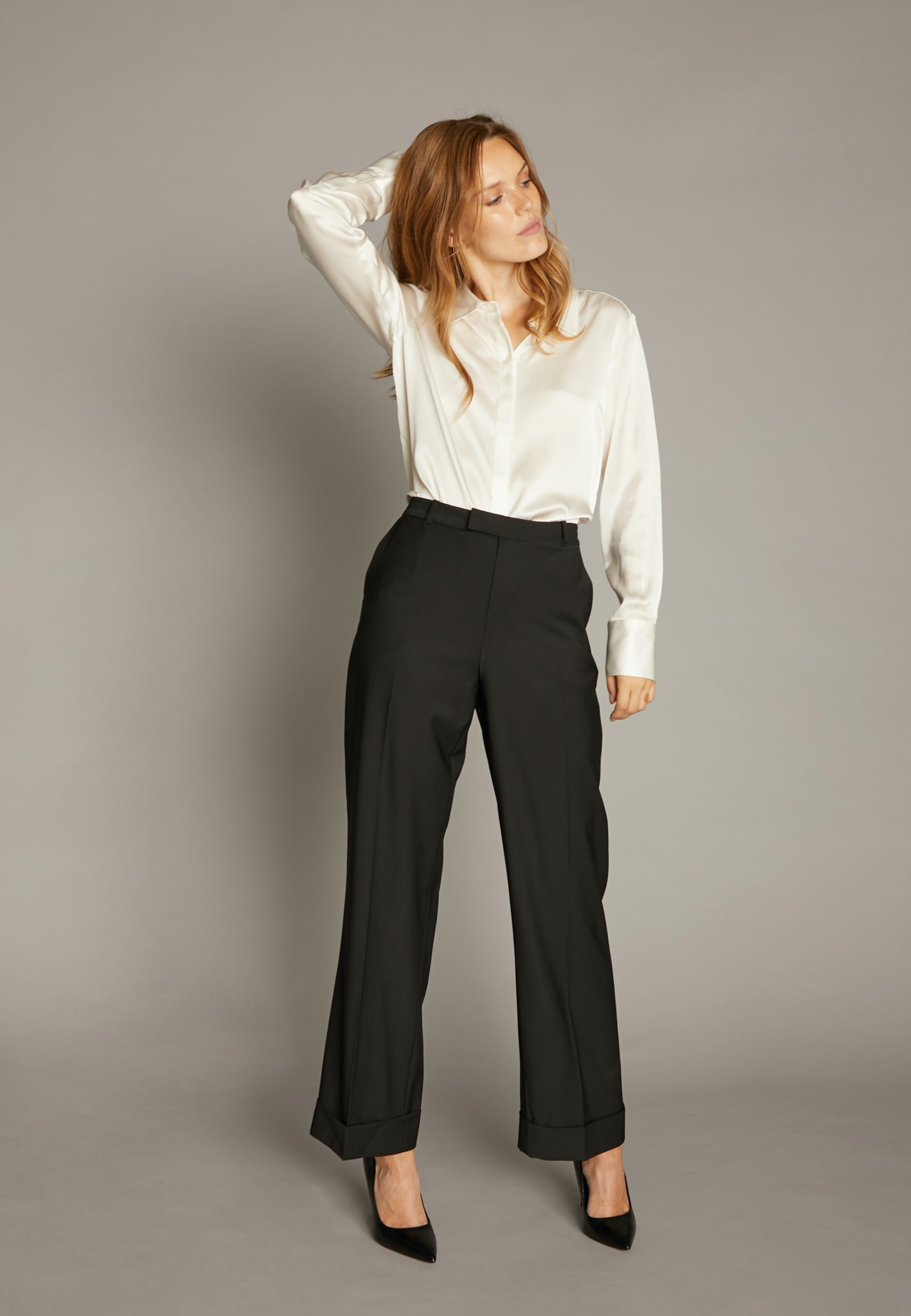 ECHTE Cuffed Pants Trousers 01000 Black