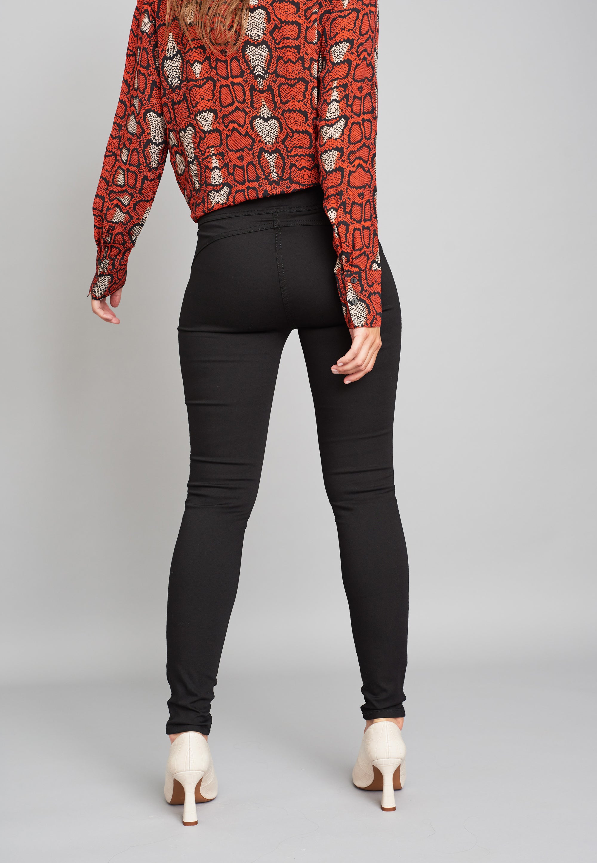 ECHTE Nahla, Skinny Trousers SL Trousers 01000 Black