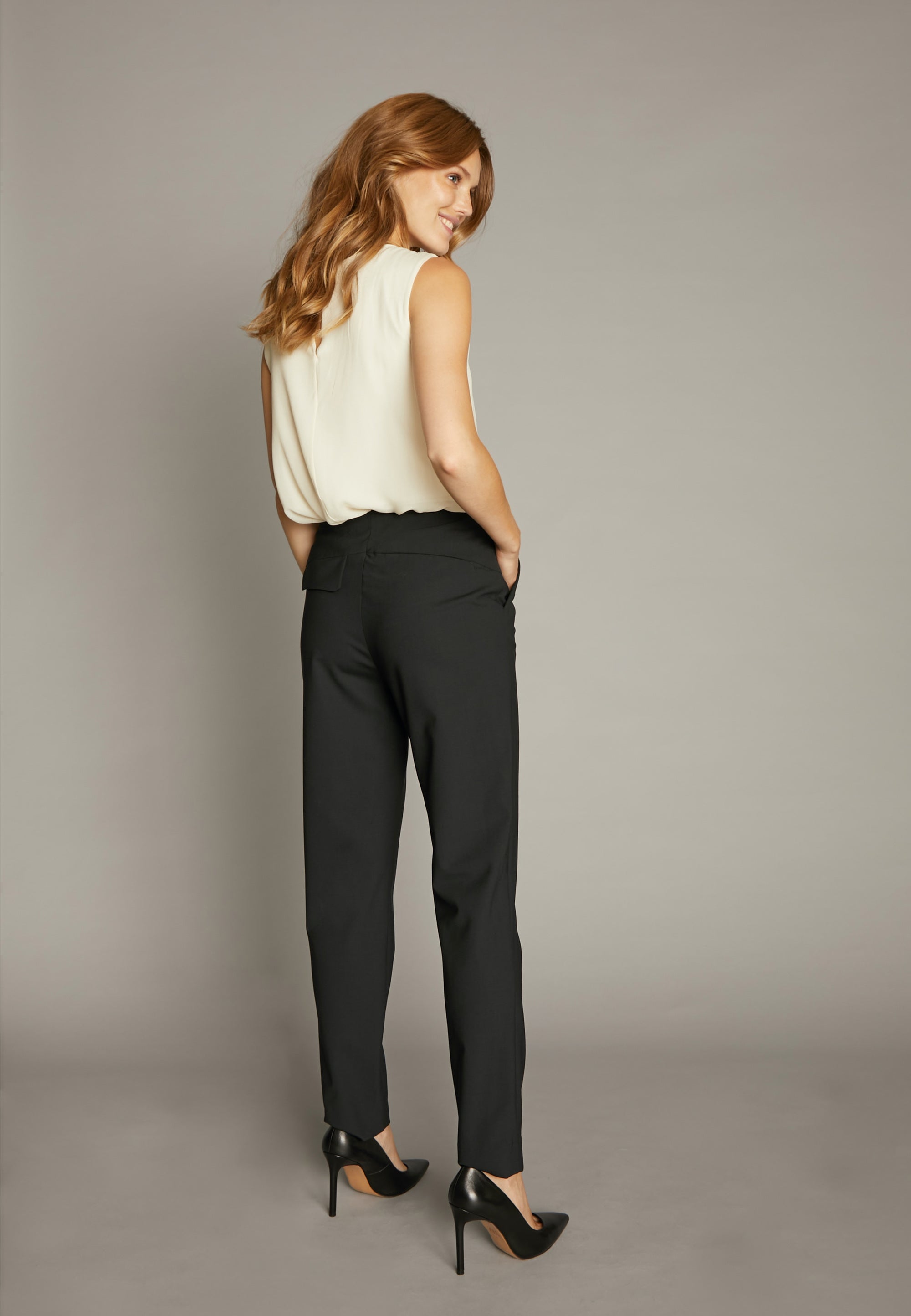 ECHTE Saki Pants Trousers 01000 Black