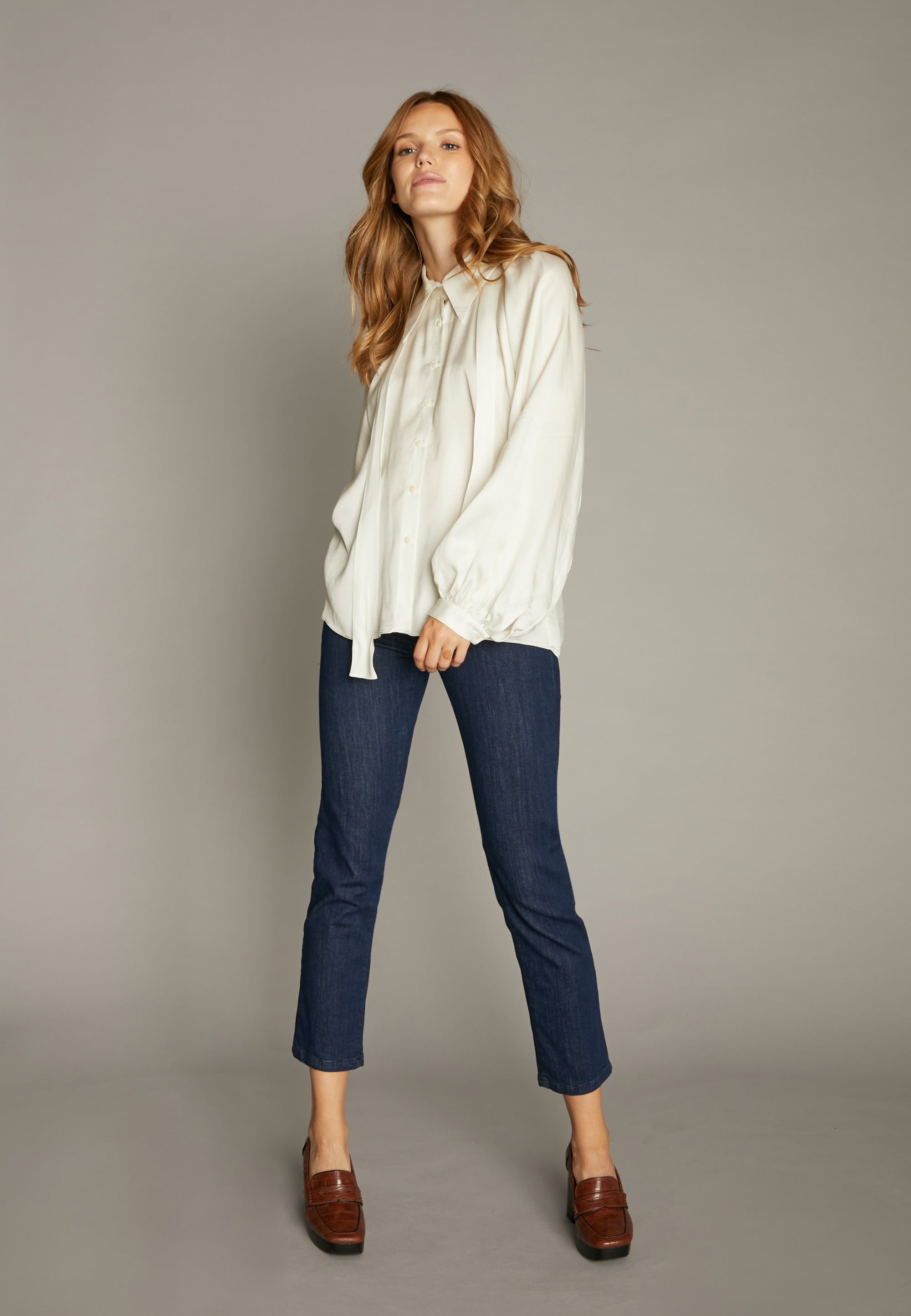 ECHTE Shirt w/Bow Shirts 01015 Off White