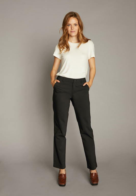 ECHTE Ivory Trousers Trousers 01000 Black